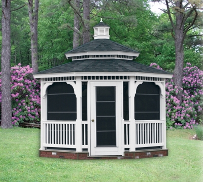 features and benefits of a vinyl gazebo from Pine Creek Structures