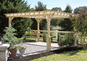 wood traditional pergola with savannah posts from Pine Creek Structures